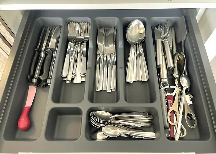 Les Pieds Dans L'eau / F2 Avec Vue Sur * ウルガット