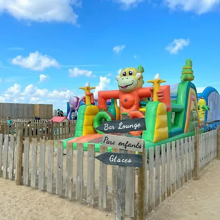 Les Pieds Dans L'eau / F2 Avec Vue Sur