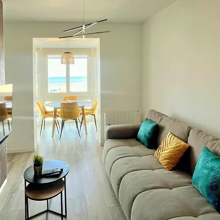 Les Pieds Dans L'eau / F2 Avec Vue Sur Appartement *