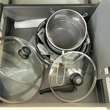 Les Pieds Dans L'eau / F2 Avec Vue Sur